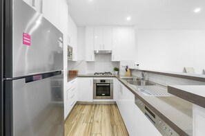 Fridge, microwave, oven, stovetop