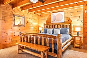 2 bedrooms, iron/ironing board, travel cot, WiFi - Hot Tub ✩ 2 King Beds ✩ Mins to Pigeon Forge (Sevierville)