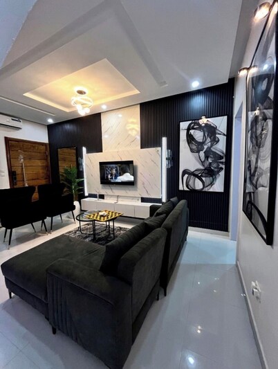 DIPNIK Residence | 3BR Duplex| 24h Power-Smart TV