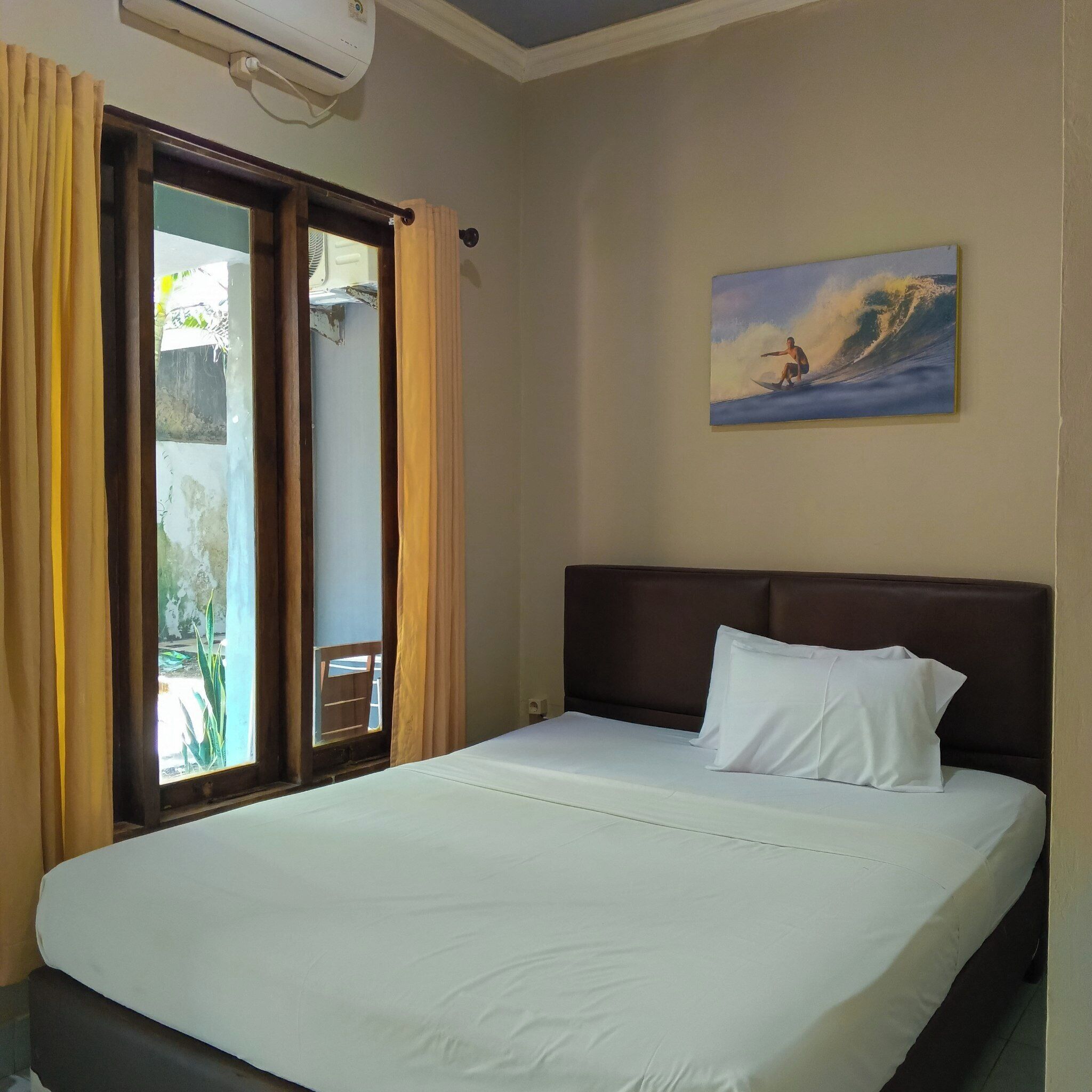Comfort Double Room, 1 Queen Bed, Balcony, Garden View | Free WiFi, bed sheets