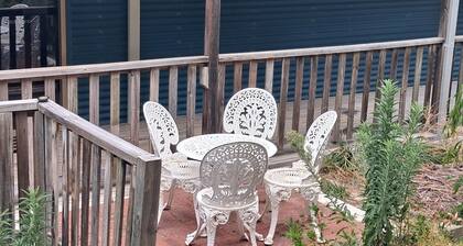 Stylish 3-bed retreat w/ ocean views, sundeck, close to trails and fishing spots