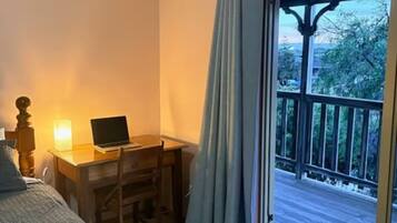 3 dormitorios, escritorio, tabla de planchar con plancha y wifi gratis