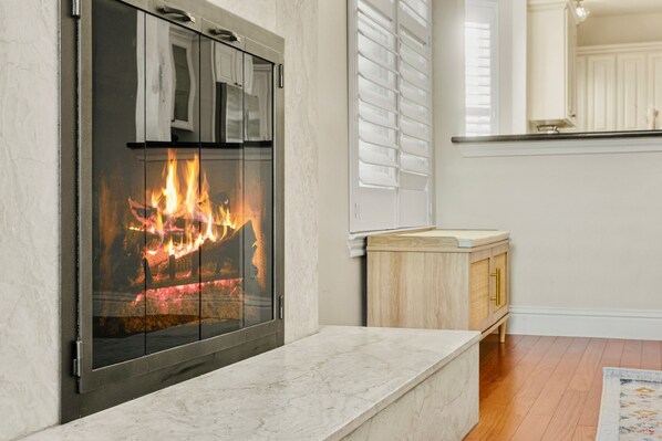 Interior - Families/Groups- 5BR - Heated Spa & Pool-Game Rm & Playhouse (Cedar Park)