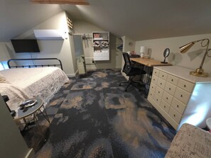 3 Schlafzimmer, Schreibtisch, Bügeleisen/Bügelbrett, kostenloses WLAN