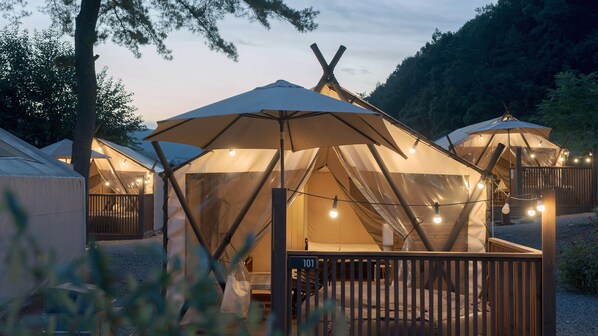 Rom – basic, 1 soverom (Open-Air Private Spa 101 (No Pets)) | 1 soverom og wi-fi (inkludert)