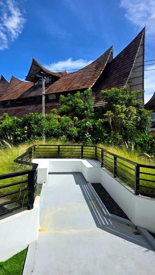 Villa, 3 Bedrooms | Terrace/patio - Villa Frost Berawa (Canggu)