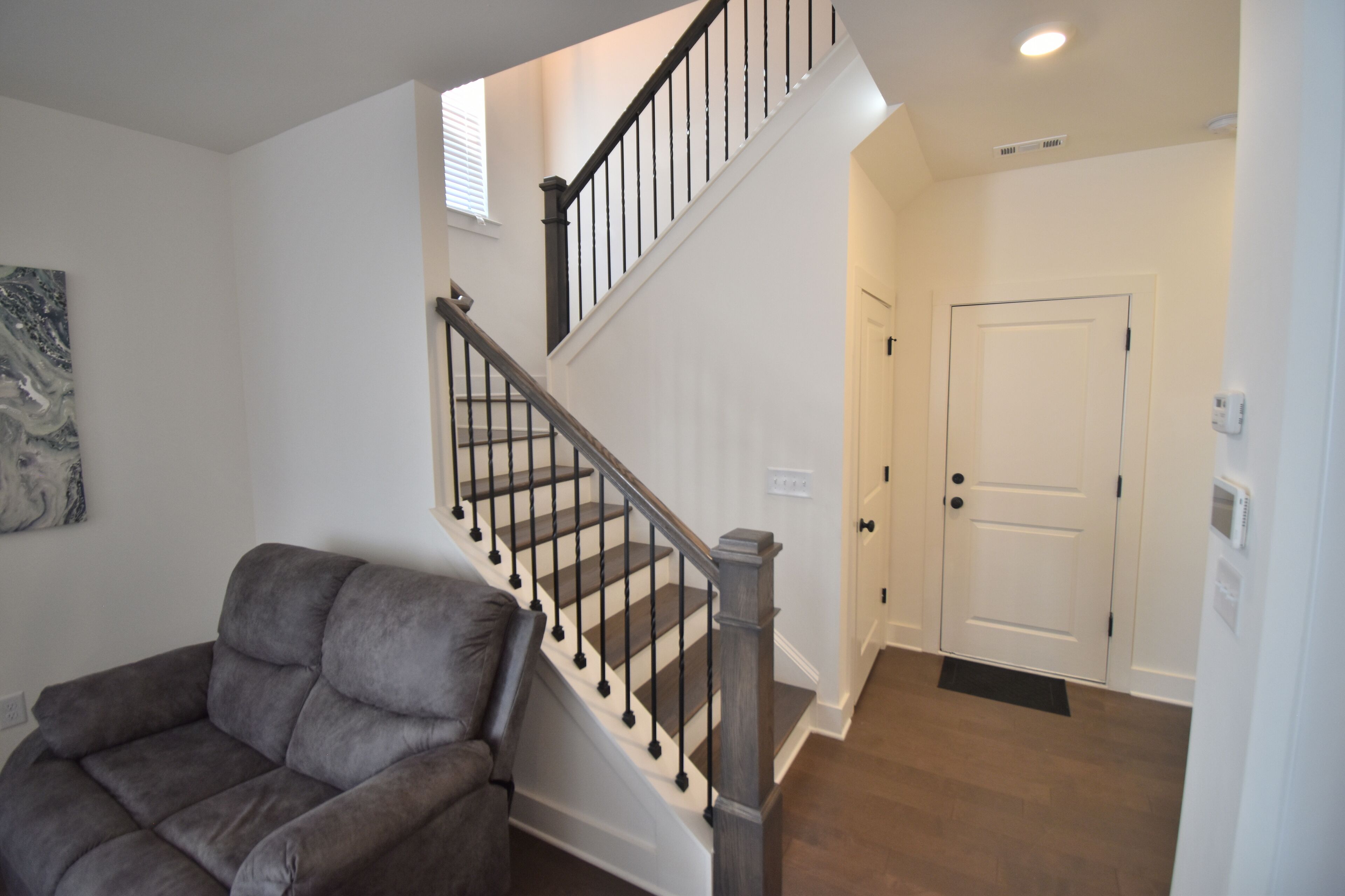 Bright, Charming, Modern Townhouse In Winder - Auburn, GA
