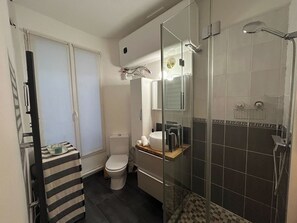 Hair dryer, towels - BnBNook - Chic 1BR by Les Halles (Paris)