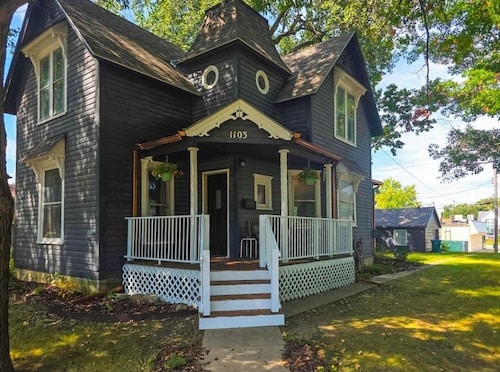 Charming 4-bedroom Gingerbread Victorian in Webster City