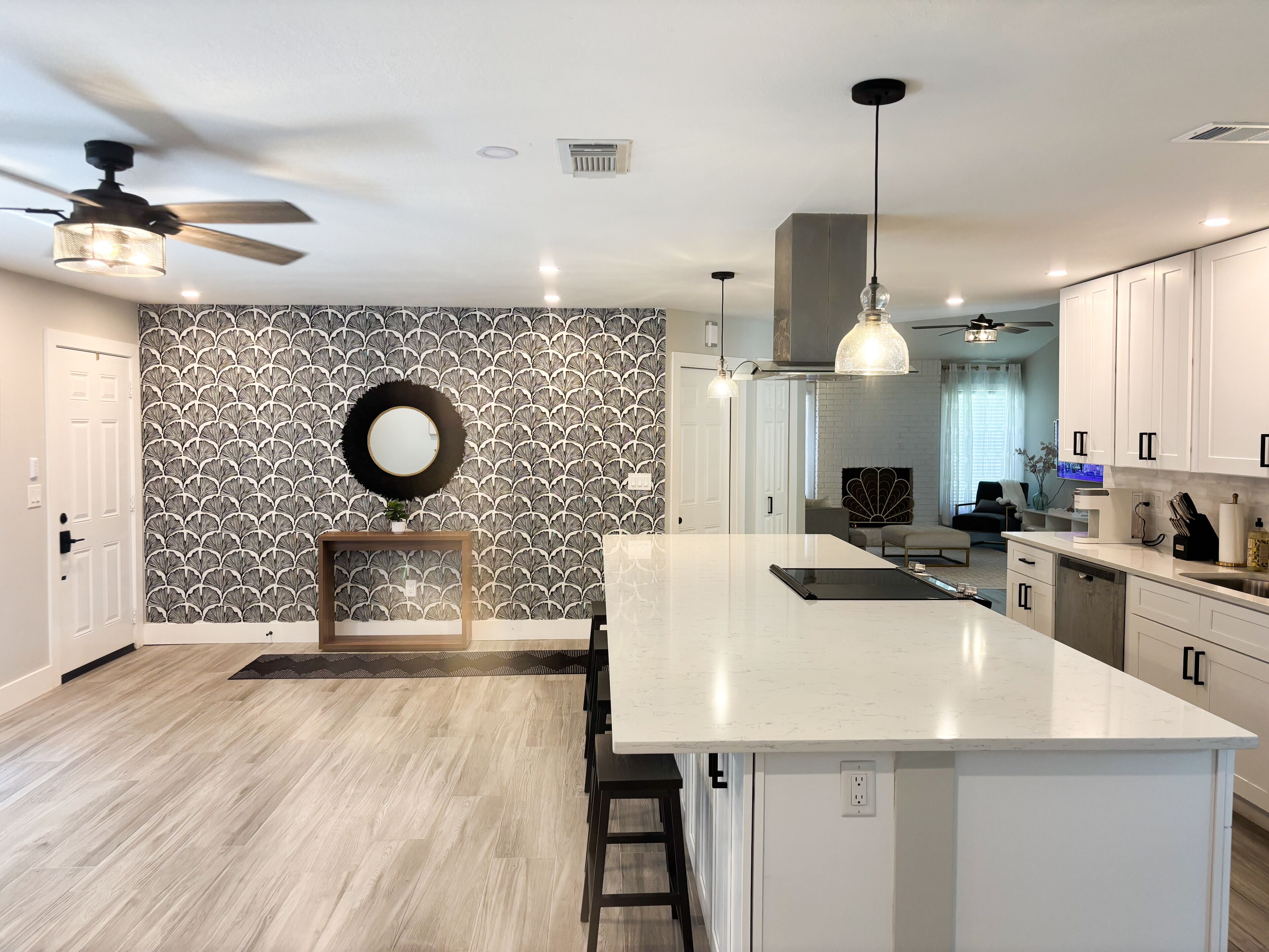 Refrigerador, microondas, horno, placa de cocina