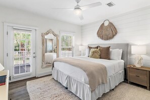4 bedrooms, iron/ironing board, free WiFi, bed sheets - 🌴 3 Minute Walk to Beach | Private Heated Pool | Golf Cart | Amazing Location (Santa Rosa Beach)
