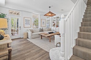Interior - 🌴 3 Minute Walk to Beach | Private Heated Pool | Golf Cart | Amazing Location (Santa Rosa Beach)