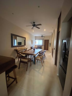 Appartement, 3 slaapkamers, privézwembad | Dineerruimte