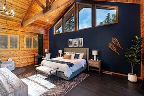 6 habitaciones, escritorio y tabla de planchar con plancha 