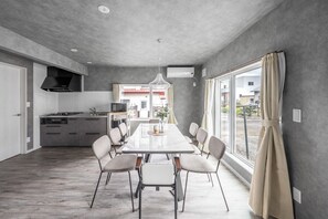 Restauration dans la chambre