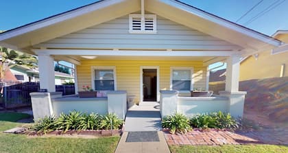 4-bedroom house in mid-town Santa Barbara with fitness equipment, AC