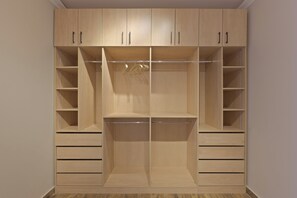 Duplex, Balcony, Garden View | Wardrobe - Three Bedroom Duplex at Eastown Sodic, New Cairo (New Cairo)