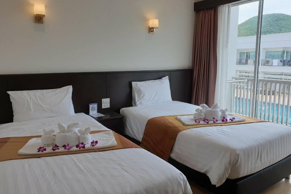 غرفة سوبريور لفردين - بمنظر للمسبح