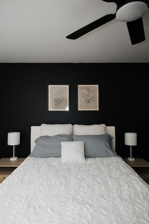 3 sovrum, skrivbord, resesäng och wi-fi