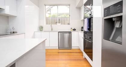 Luxurious House near Flemington Racecourse