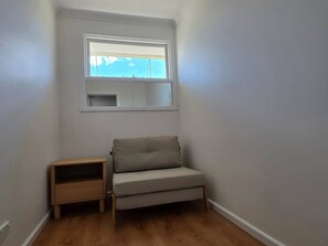 Interior - A Family Gem and a Sunshine Edge (Albion)