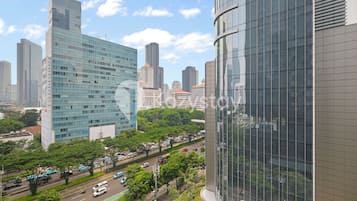 Apartment, 3 Bedrooms, City View | Balkoni