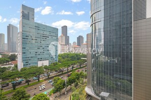 Apartment, 3 Bedrooms, City View | Balkoni