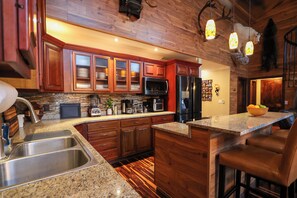 微波炉、炉灶、洗碗机