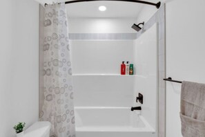 Shower, hair dryer, towels, soap - Modern 3BR Townhome in Seton with Garage + Balcony (Calgary)