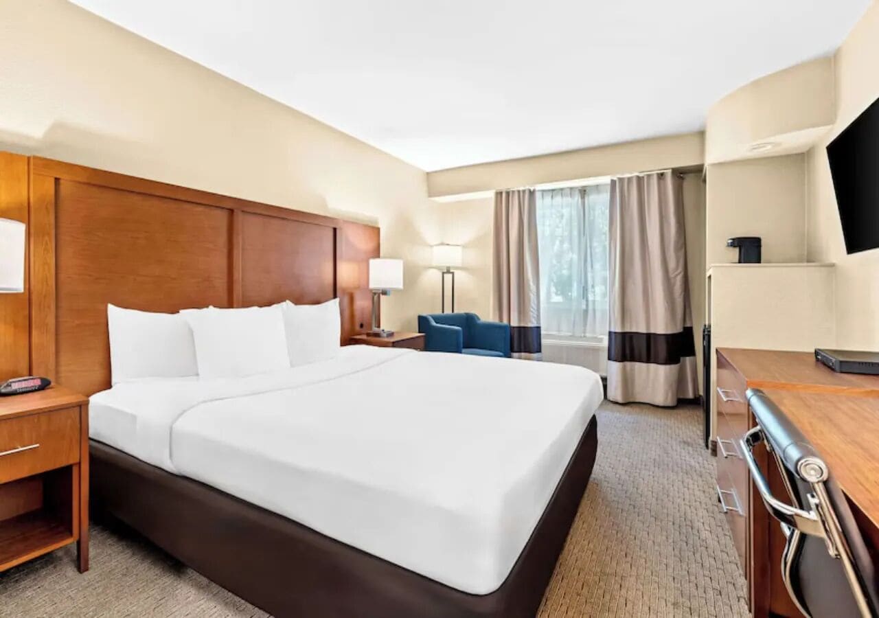 Iron/ironing board, free WiFi