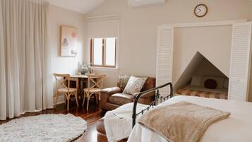 Bügeleisen/Bügelbrett, WLAN, Bettwäsche