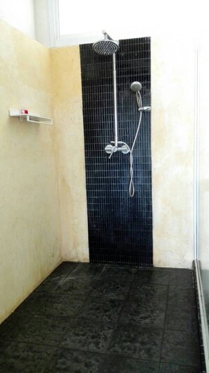 Room, 1 Bedroom, Smoking | Bathroom