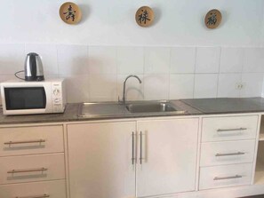 Room, 1 Bedroom, Smoking, Balcony | Interior