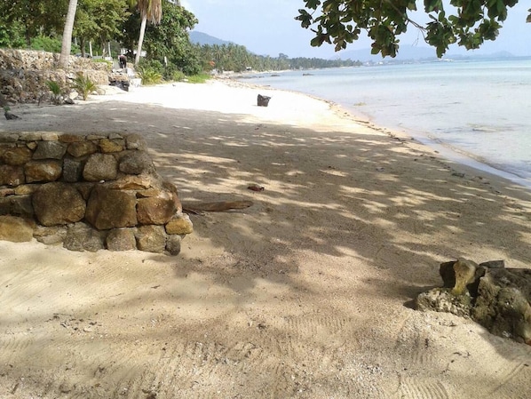 Chambre, 2 chambres, fumeurs | Plage