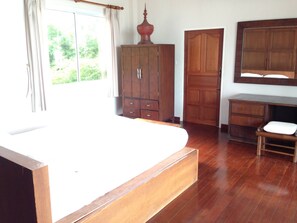 Room, 2 Bedrooms, Smoking