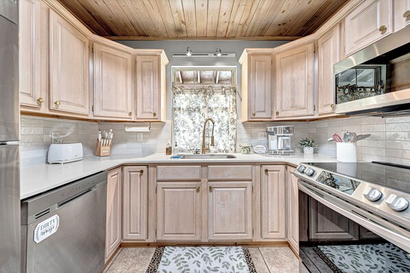 Microwave, oven, stovetop, dishwasher