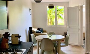 Interior - Houses & Villas for 4 People (Aix-les-Bains)