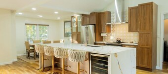 Luxury 3BR retreat min. from Trilith Studios, QTS & Soccer Training Facility.