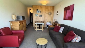 Unclassified image, 3 of 4, button - Apartment Near Teret Slopes & Ski School (Notre-Dame-de-Bellecombe)