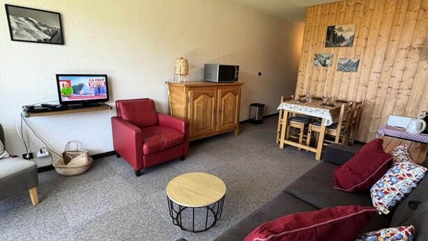 Unclassified image, 1 of 4, button - Apartment Near Teret Slopes & Ski School (Notre-Dame-de-Bellecombe)