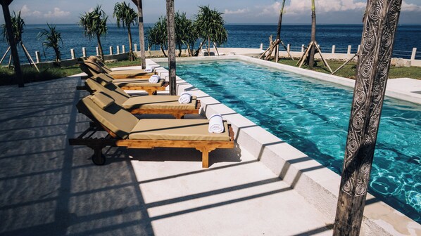 Pool - Naluna - Luxury Glamping Resort in Nusa Lembongan (Lembongan Nusa, Kabupaten Klungkung)