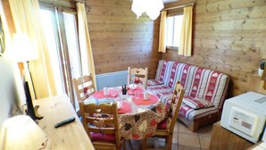 Interior - Apartment in Foret des Rennes Near Skiing (Villard-sur-Doron)