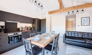 Interior - Apartment in Saint-jean With Ski-in Access (Saint-Jean-dʼAulps)