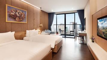 Deluxe Room, Balcony, City View