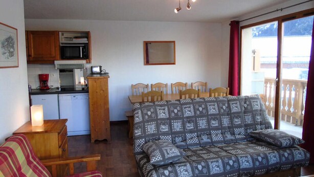 Unclassified image, 1 of 2, button - 4 Rooms for 8 People (Modane)