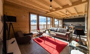 Living area - Attic Apartment on the Slopes, Panoramic View (Fontcouverte-la-Toussuire)