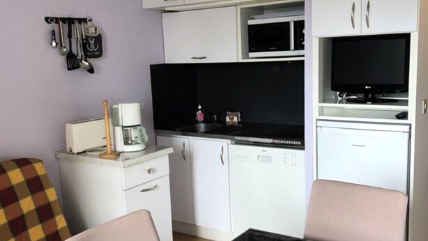 Private kitchen - Alpe D'huez Apartment IN THE Eclose East District (Huez)