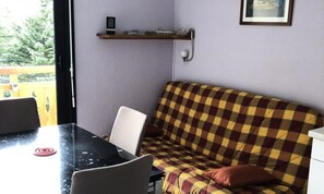 Dining - Alpe D'huez Apartment IN THE Eclose East District (Huez)