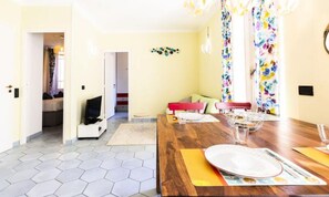 Dining - Apartment in Antibes Near Provencal Market (Antibes)