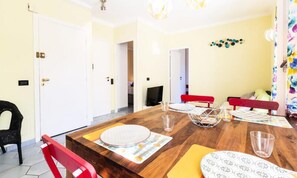 Dining - Apartment in Antibes Near Provencal Market (Antibes)